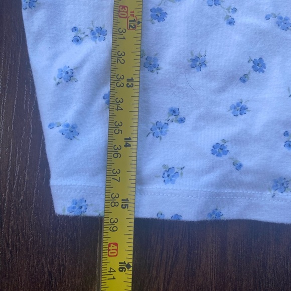 Hollister White Floral Long-sleeved Scoop Neck Tee Size XS - Picture 12 of 12